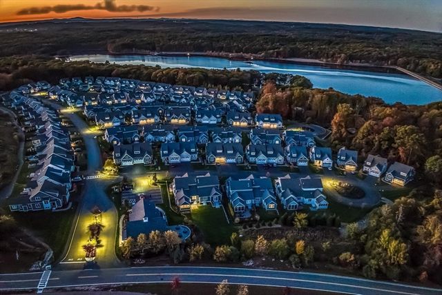 9 Waterville Lane 9, Hopkinton, MA 01748