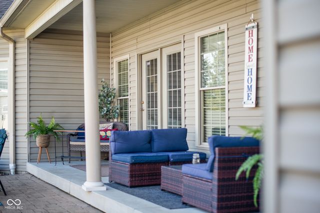 2812 Sunflower Court, Columbus, IN 47201