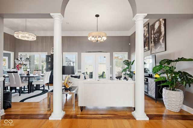 2812 Sunflower Court, Columbus, IN 47201