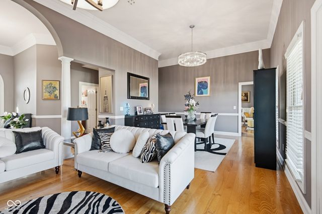 2812 Sunflower Court, Columbus, IN 47201