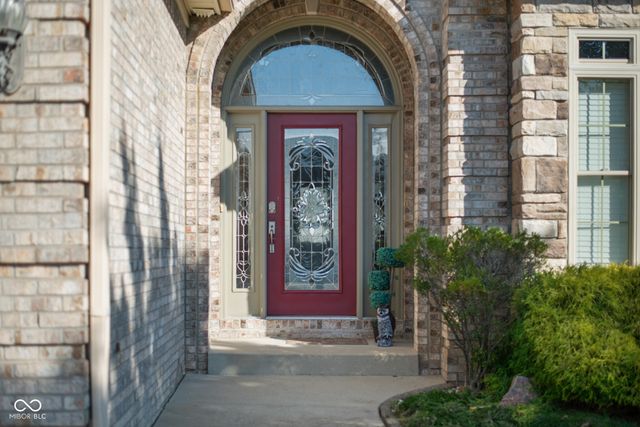 2812 Sunflower Court, Columbus, IN 47201