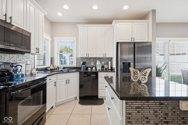 2812 Sunflower Court, Columbus, IN 47201