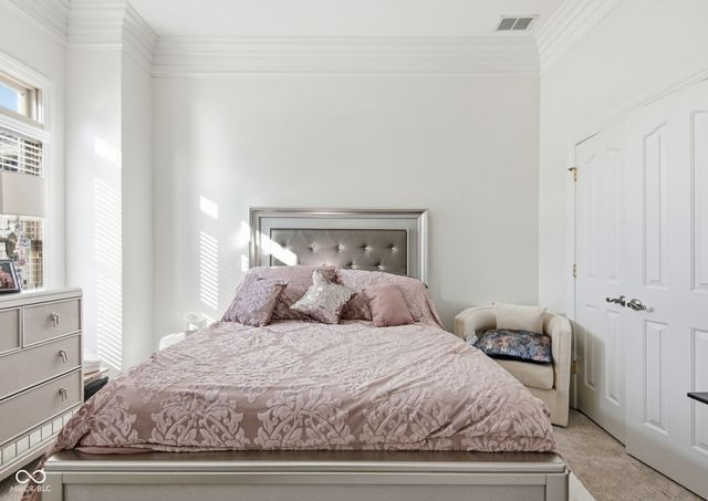 2812 Sunflower Court, Columbus, IN 47201