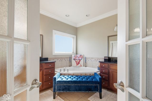 2812 Sunflower Court, Columbus, IN 47201