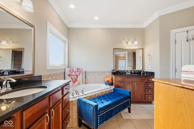 2812 Sunflower Court, Columbus, IN 47201