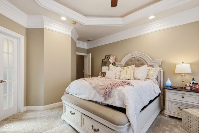 2812 Sunflower Court, Columbus, IN 47201