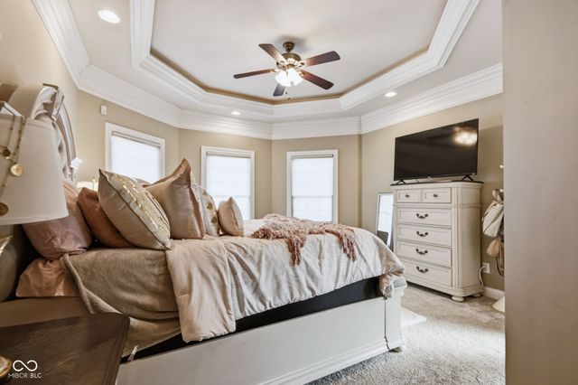 2812 Sunflower Court, Columbus, IN 47201