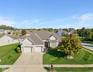 2812 Sunflower Court, Columbus, IN 47201