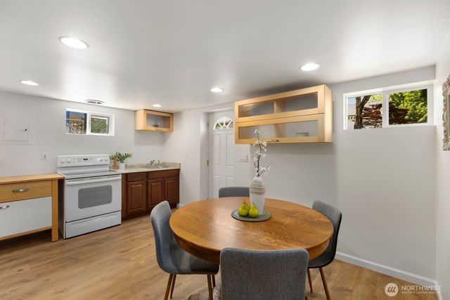 8111 10th Avenue S, Seattle, WA 98108