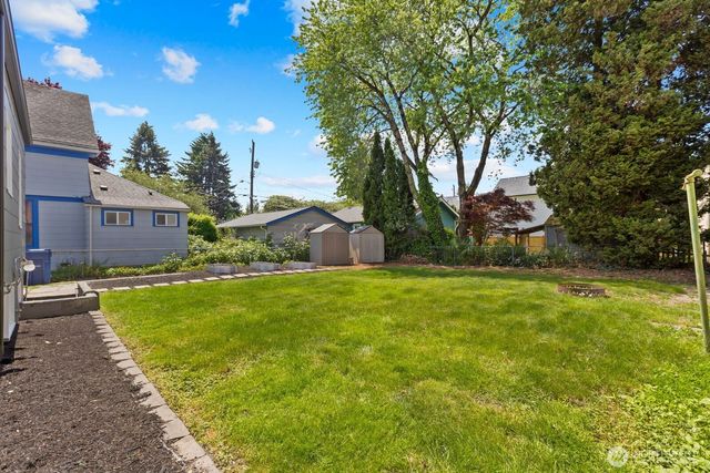 8111 10th Avenue S, Seattle, WA 98108