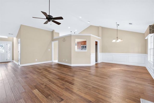 135 Saltcreek Point, Sugar Hill, GA 30518