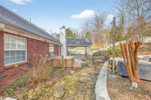 135 Saltcreek Point, Sugar Hill, GA 30518