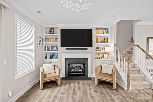 314 Hastings Run Drive, Charlotte, NC 28211