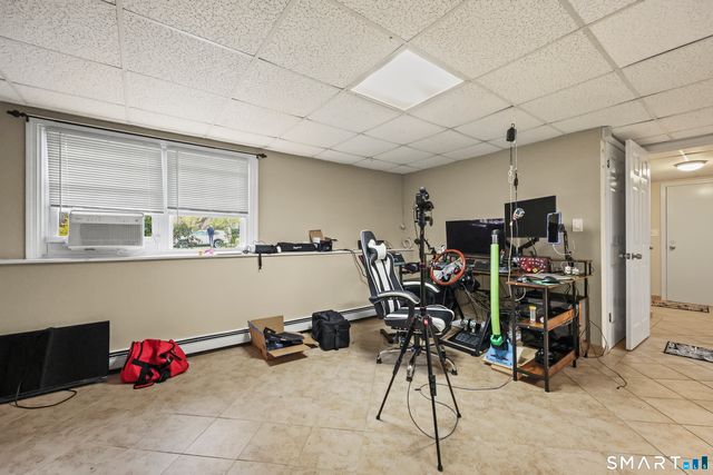 40 Winthrop Place, Monroe, CT 06468