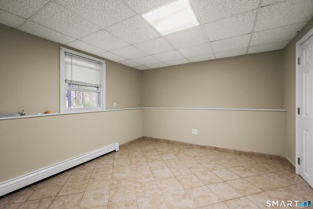 40 Winthrop Place, Monroe, CT 06468