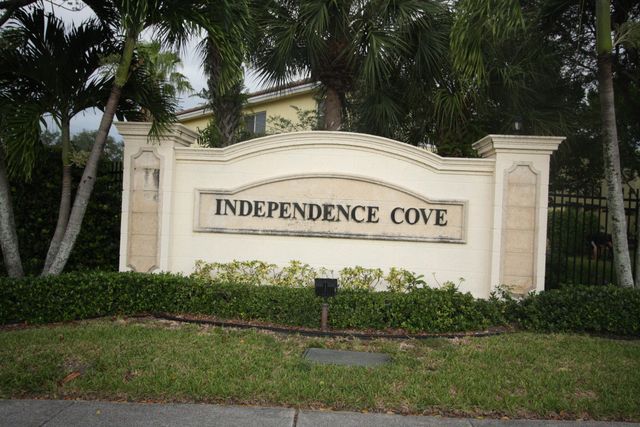 945 Imperial Lake Road, Lake Belvedere Estates, West Palm Beach, FL 33413