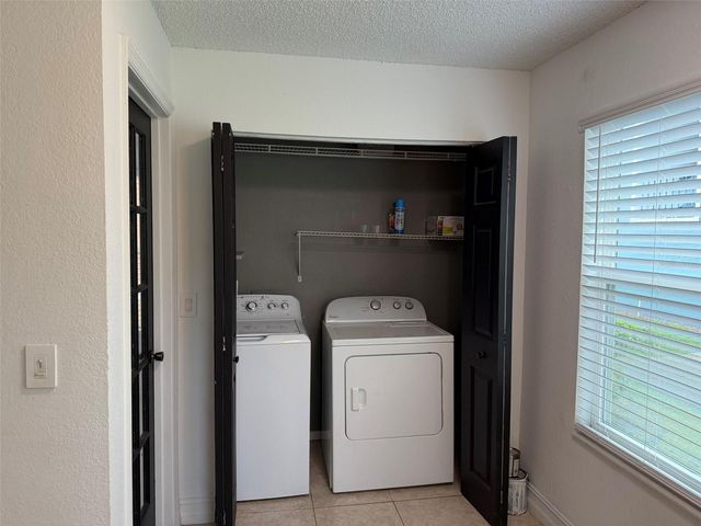 4658 COMMANDER DRIVE 813, Orlando, FL 32822