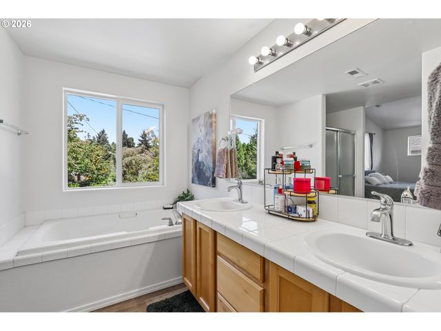 5506 Ne 44TH St, Vancouver, WA 98661
