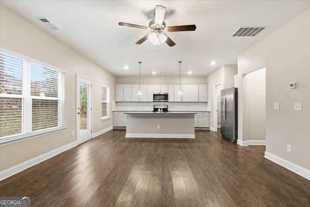 423 Pearson Circle, Hampton, GA 30228