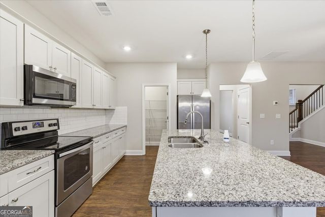 423 Pearson Circle, Hampton, GA 30228