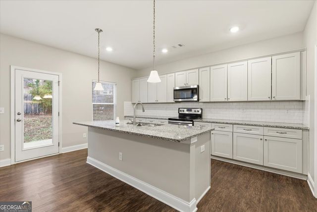 423 Pearson Circle, Hampton, GA 30228