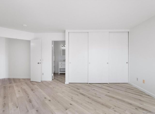 7087 Camino Degrazia 141, San Diego, CA 92111