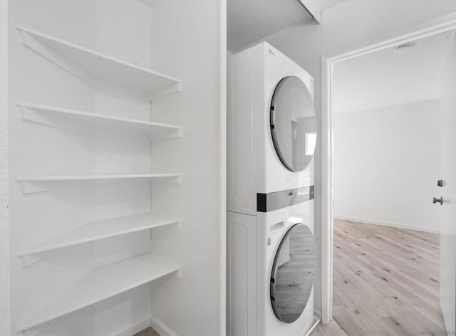 7087 Camino Degrazia 141, San Diego, CA 92111