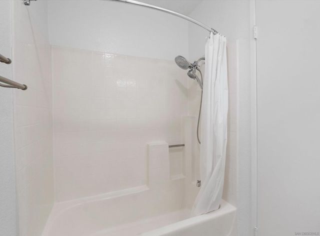 7087 Camino Degrazia 141, San Diego, CA 92111