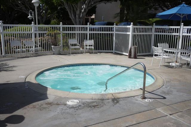 7087 Camino Degrazia 141, San Diego, CA 92111