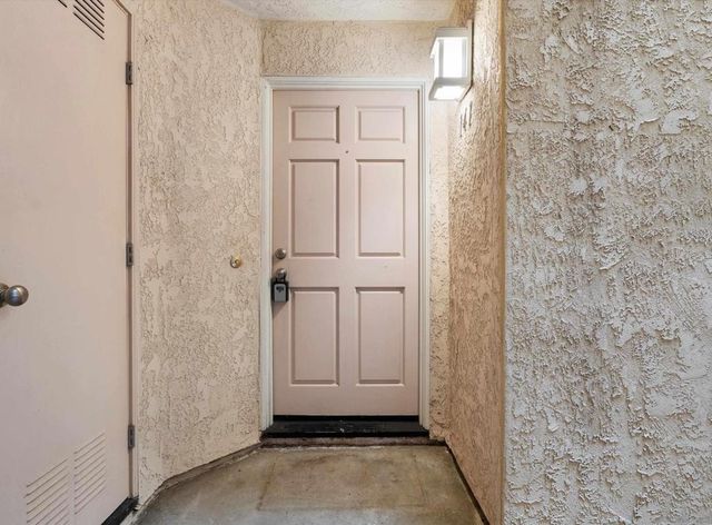 7087 Camino Degrazia 141, San Diego, CA 92111