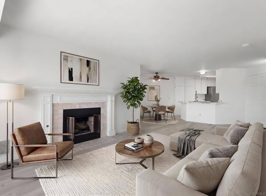 7087 Camino Degrazia 141, San Diego, CA 92111