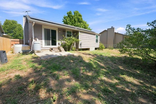 227 W Rosewood Ln, Derby, KS 67037