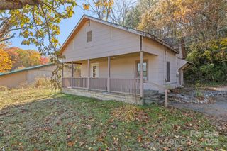 8063 Carolina Boulevard, Clyde, NC 28721