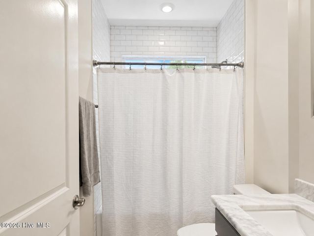 321 Longhill Drive, Wilmington, NC 28412