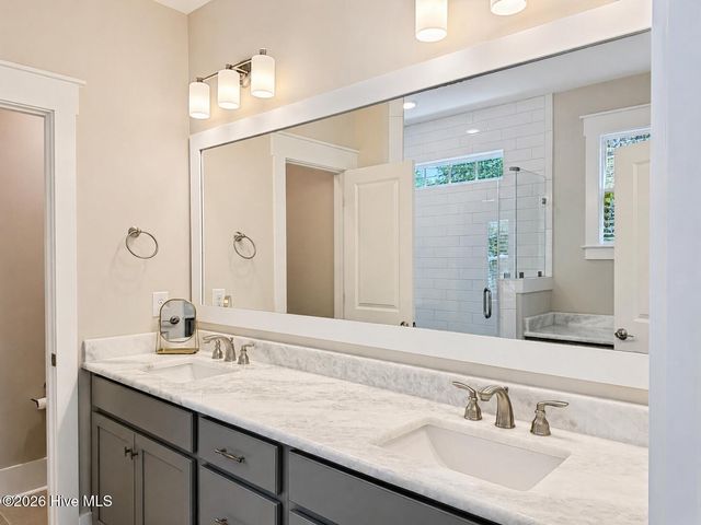 321 Longhill Drive, Wilmington, NC 28412
