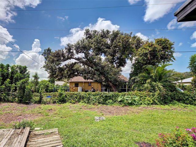 355 TRINITY ROAD, Venice, FL 34293