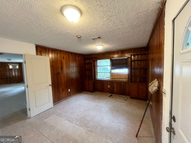 471 Ridgecrest Drive, Riverdale, GA 30274