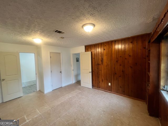 471 Ridgecrest Drive, Riverdale, GA 30274