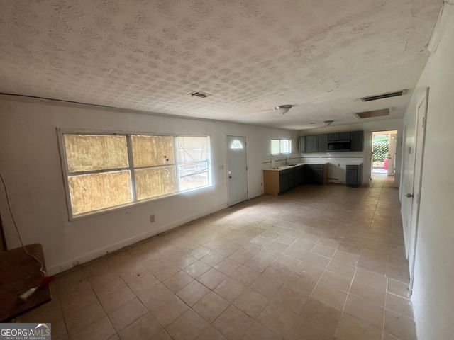 471 Ridgecrest Drive, Riverdale, GA 30274