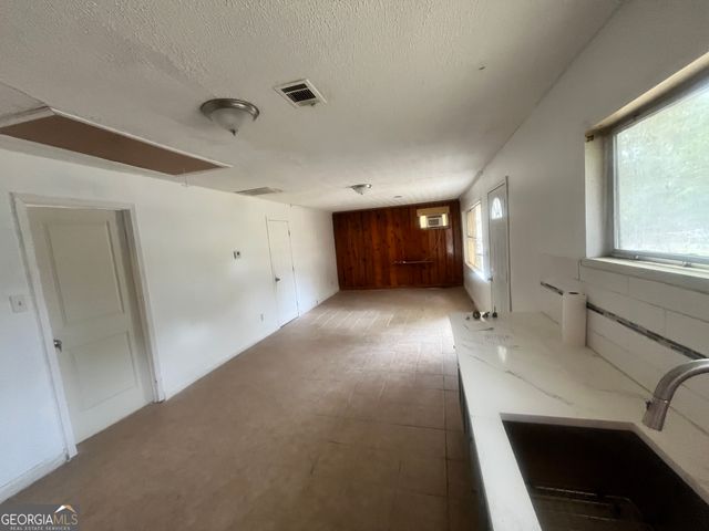 471 Ridgecrest Drive, Riverdale, GA 30274