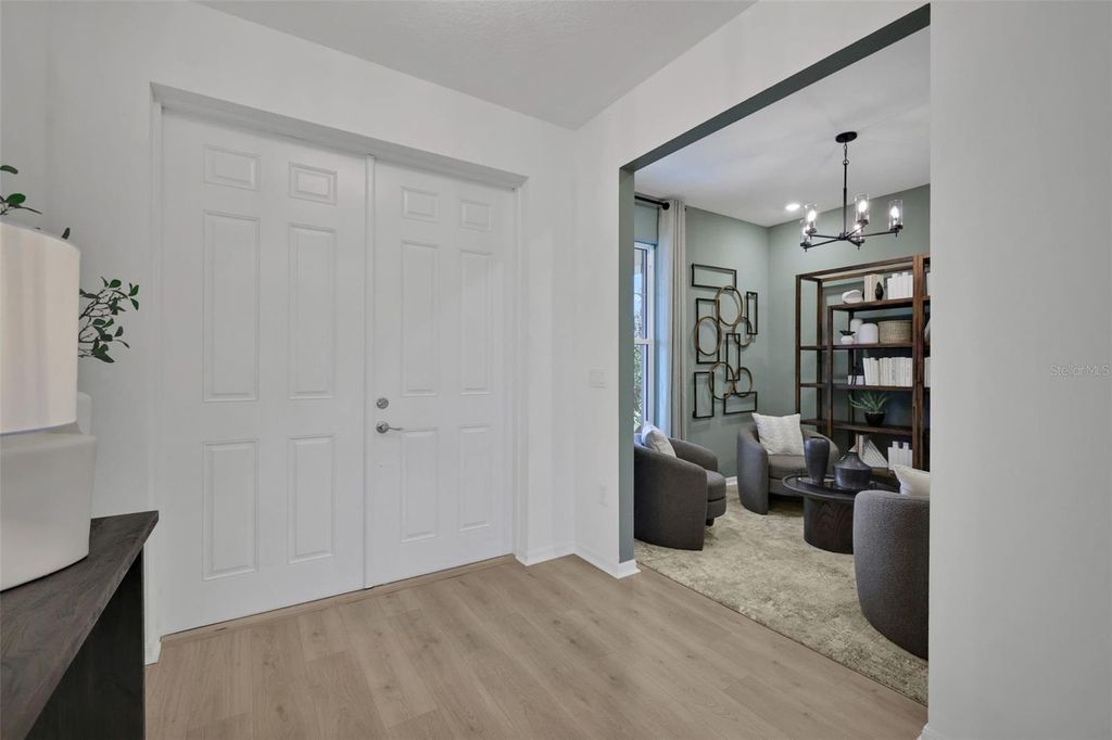 Image 3 of property listing at 17186 COTTONTAIL CIRCLE, Punta Gorda, FL 33982