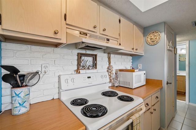 450 S GULFVIEW BOULEVARD 605, Clearwater Beach, FL 33767