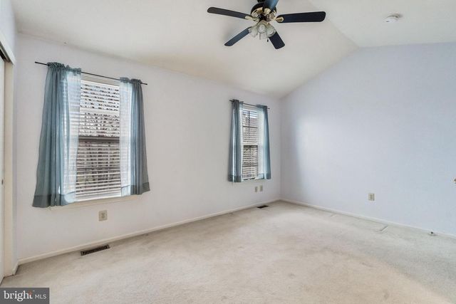 6304 RIVERFRONT DR, Palmyra, NJ 08065