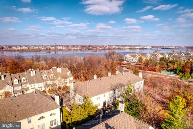 6304 RIVERFRONT DR, Palmyra, NJ 08065