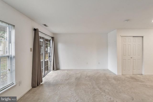 6304 RIVERFRONT DR, Palmyra, NJ 08065