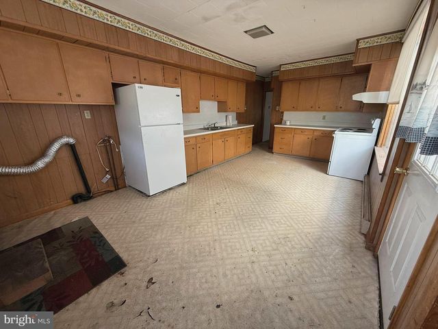 510 E CENTER STREET, Millersburg, PA 17061