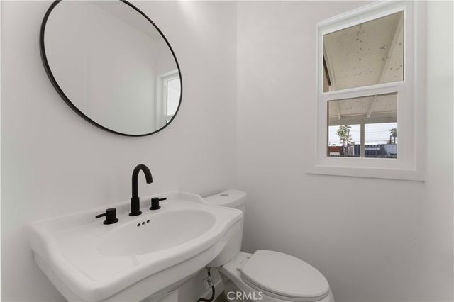 1233 Oakhurst Drive, San Bernardino, CA 92404