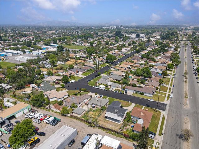 1233 Oakhurst Drive, San Bernardino, CA 92404