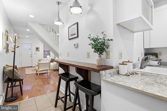 2736 FOX ST, Baltimore, MD 21211