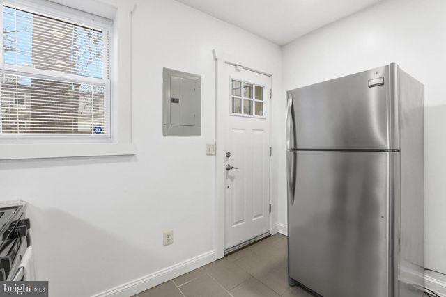 2736 FOX ST, Baltimore, MD 21211